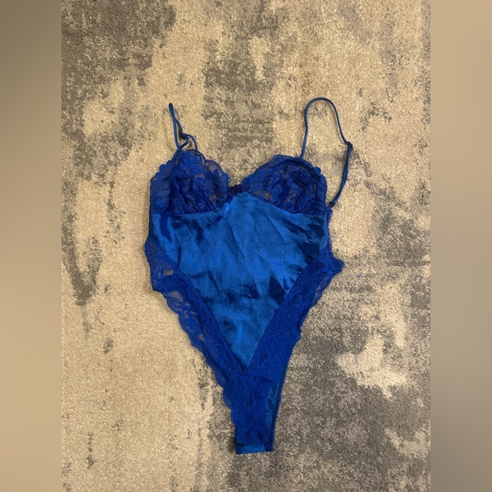 Mara  Royal Blue Lace Lingerie